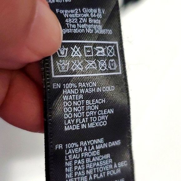 XXI Black & Gray Leopard Print Crossed Back Flowy Soft Knit Top - Picture 8 of 8